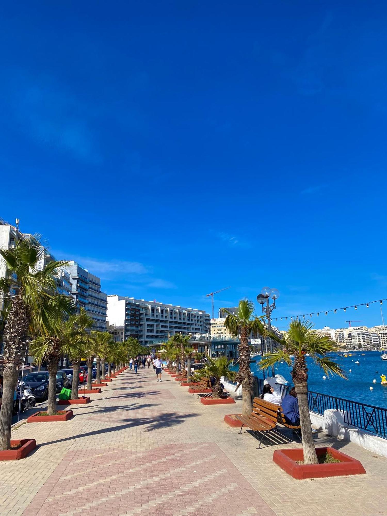 Tigne Sliema Three Bedrooms Apartment エクステリア 写真