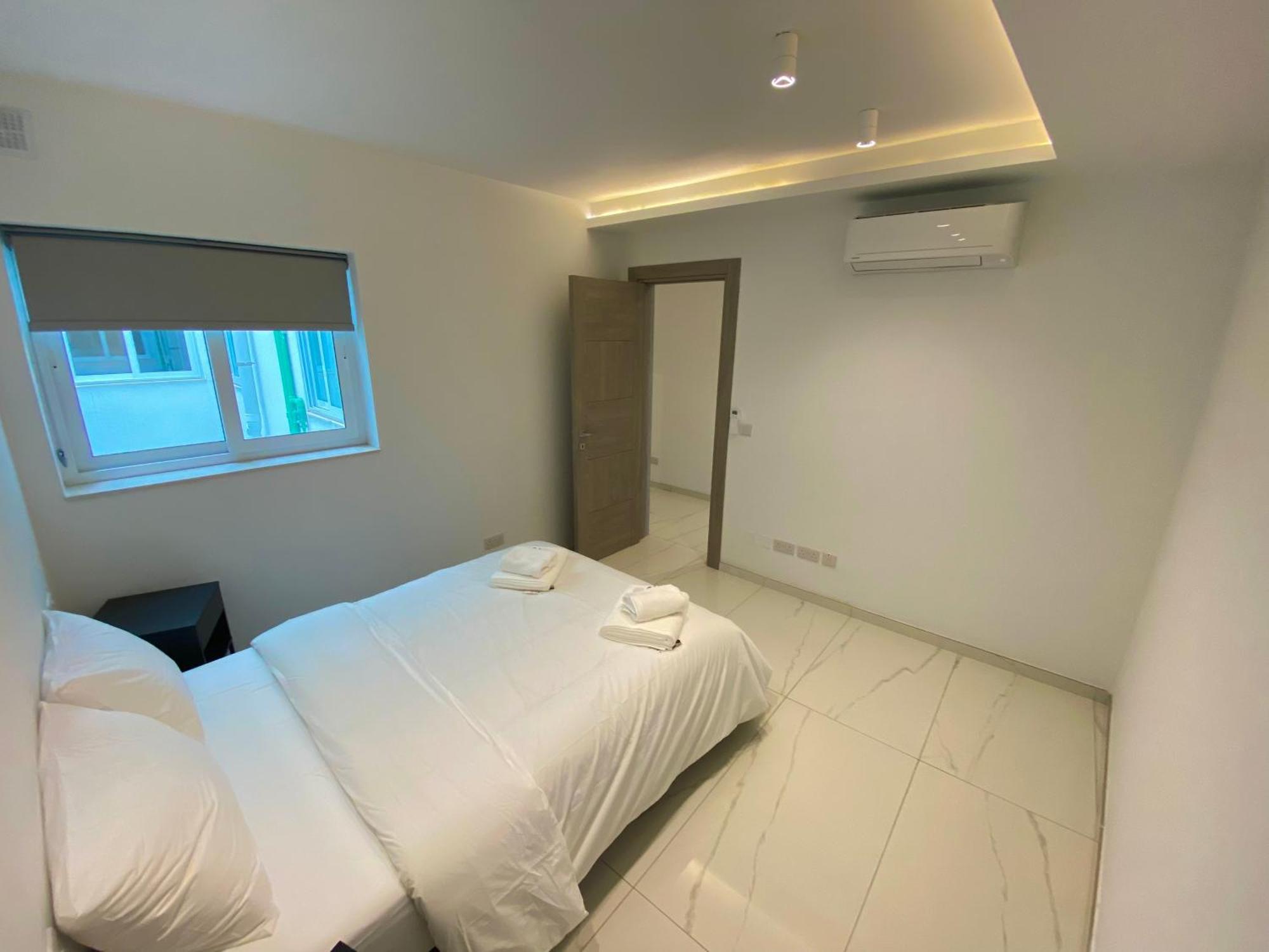 Tigne Sliema Three Bedrooms Apartment エクステリア 写真