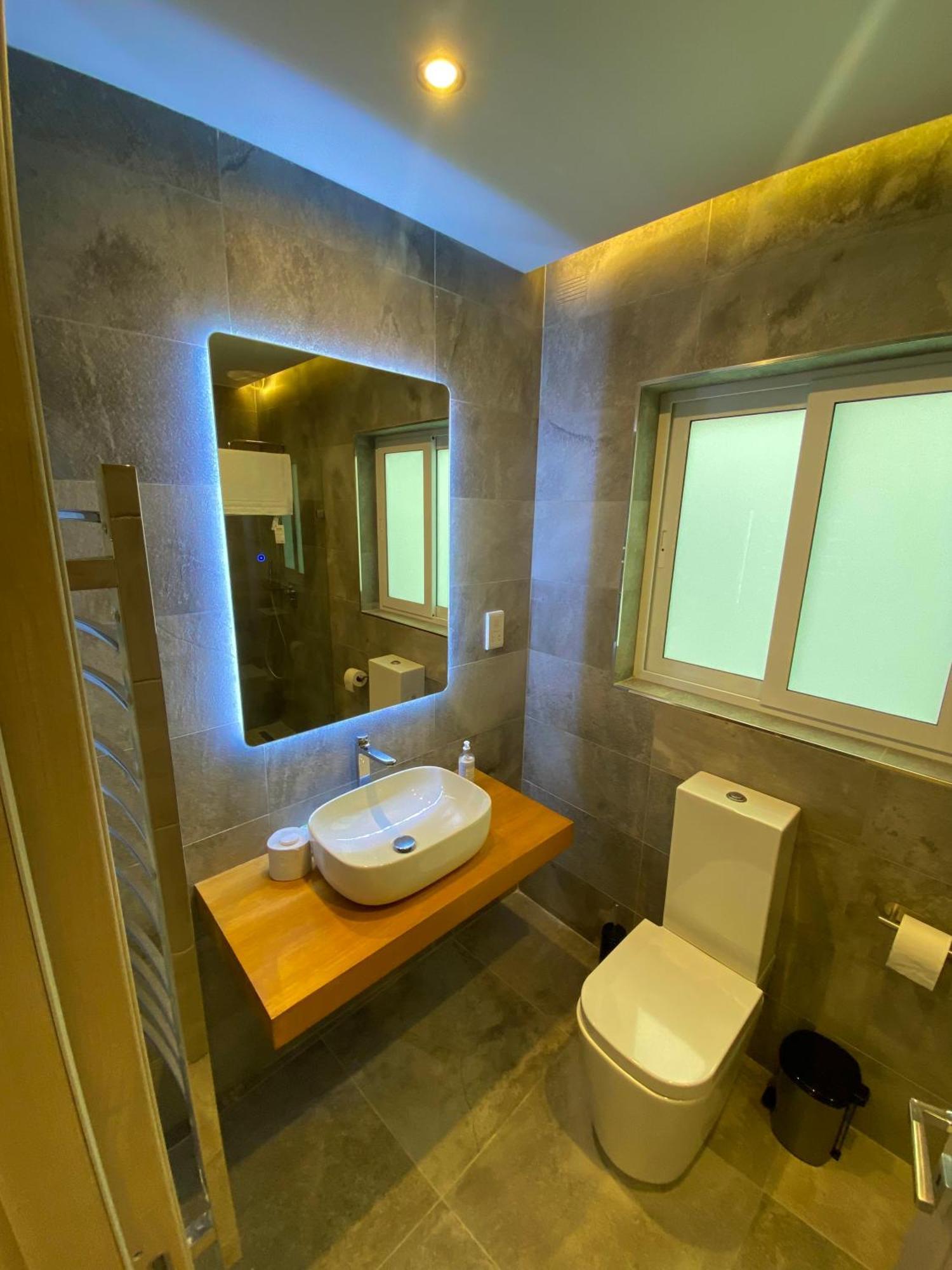 Tigne Sliema Three Bedrooms Apartment エクステリア 写真