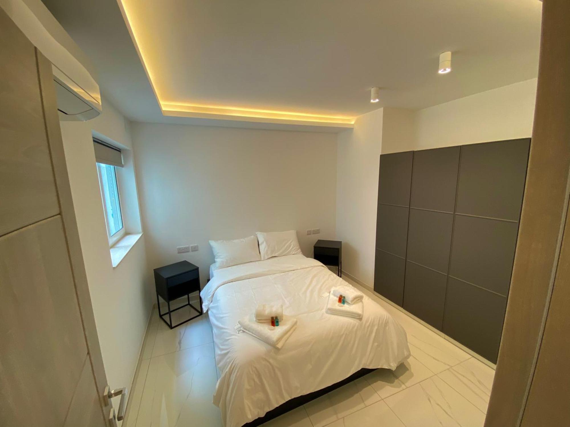 Tigne Sliema Three Bedrooms Apartment エクステリア 写真