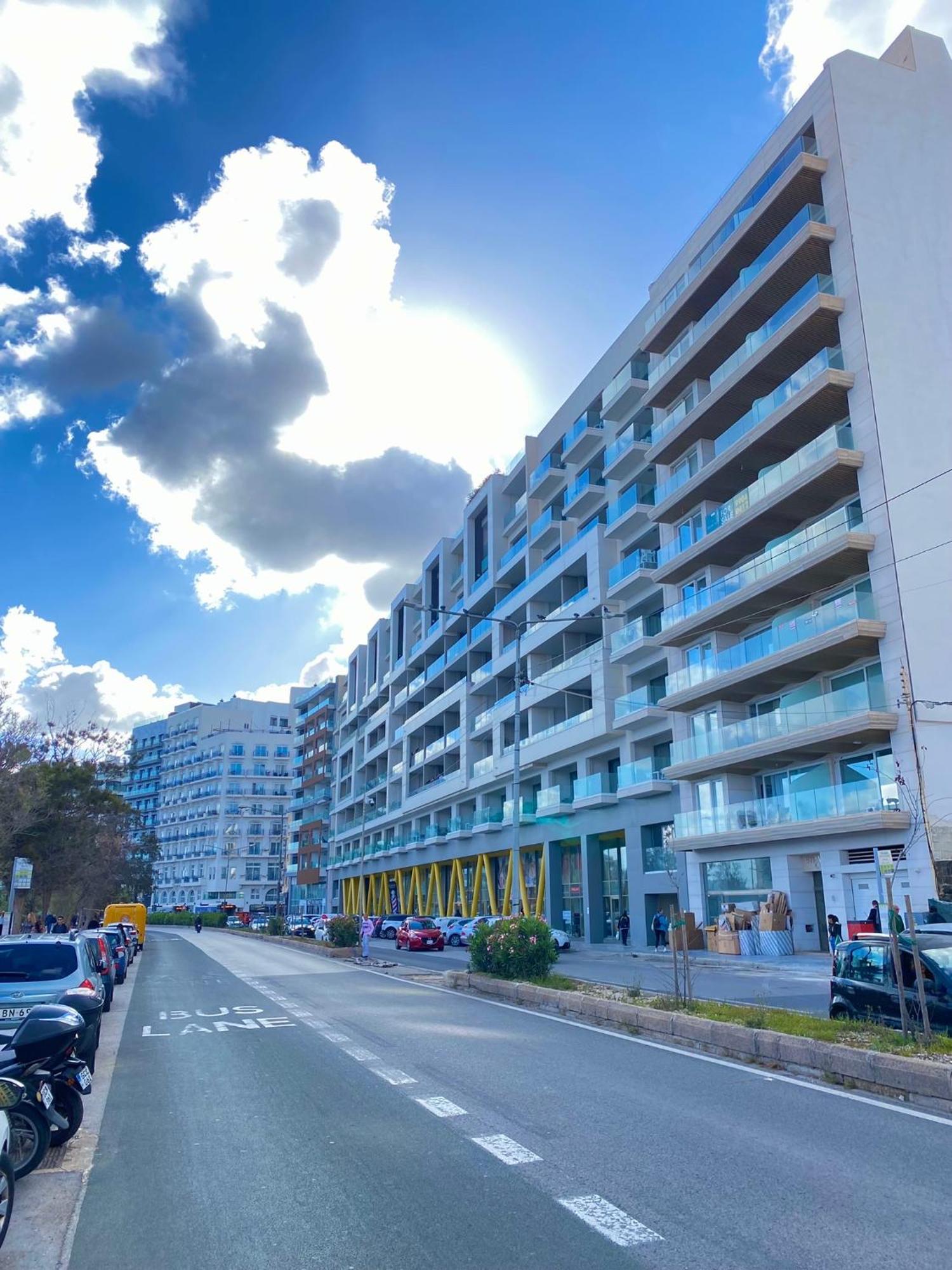 Tigne Sliema Three Bedrooms Apartment エクステリア 写真