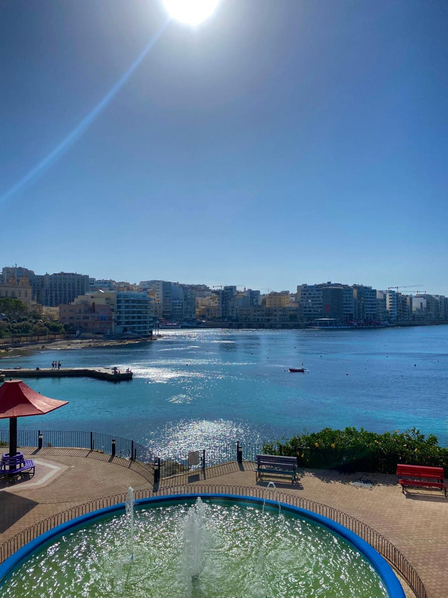 Tigne Sliema Three Bedrooms Apartment エクステリア 写真