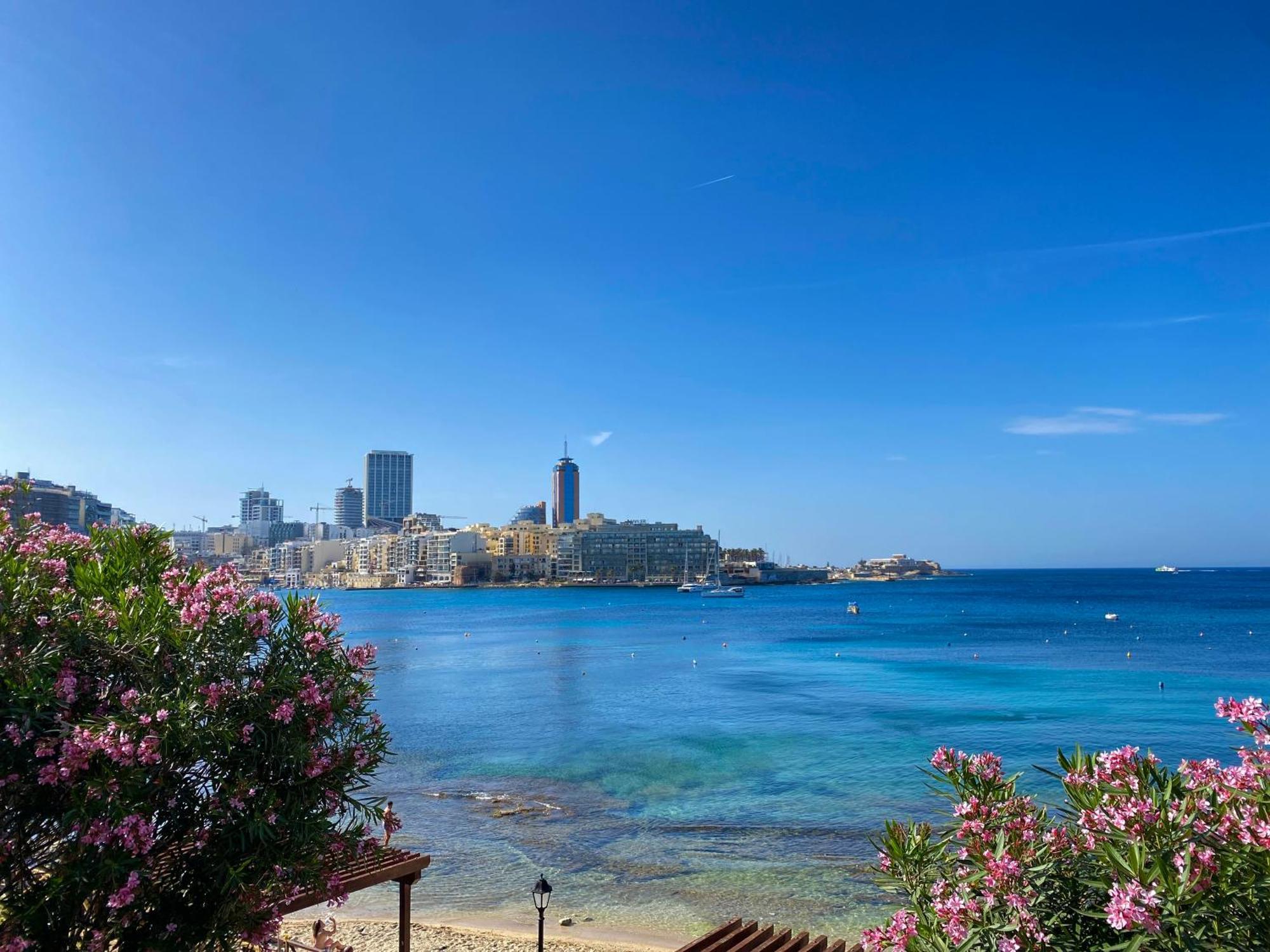 Tigne Sliema Three Bedrooms Apartment エクステリア 写真