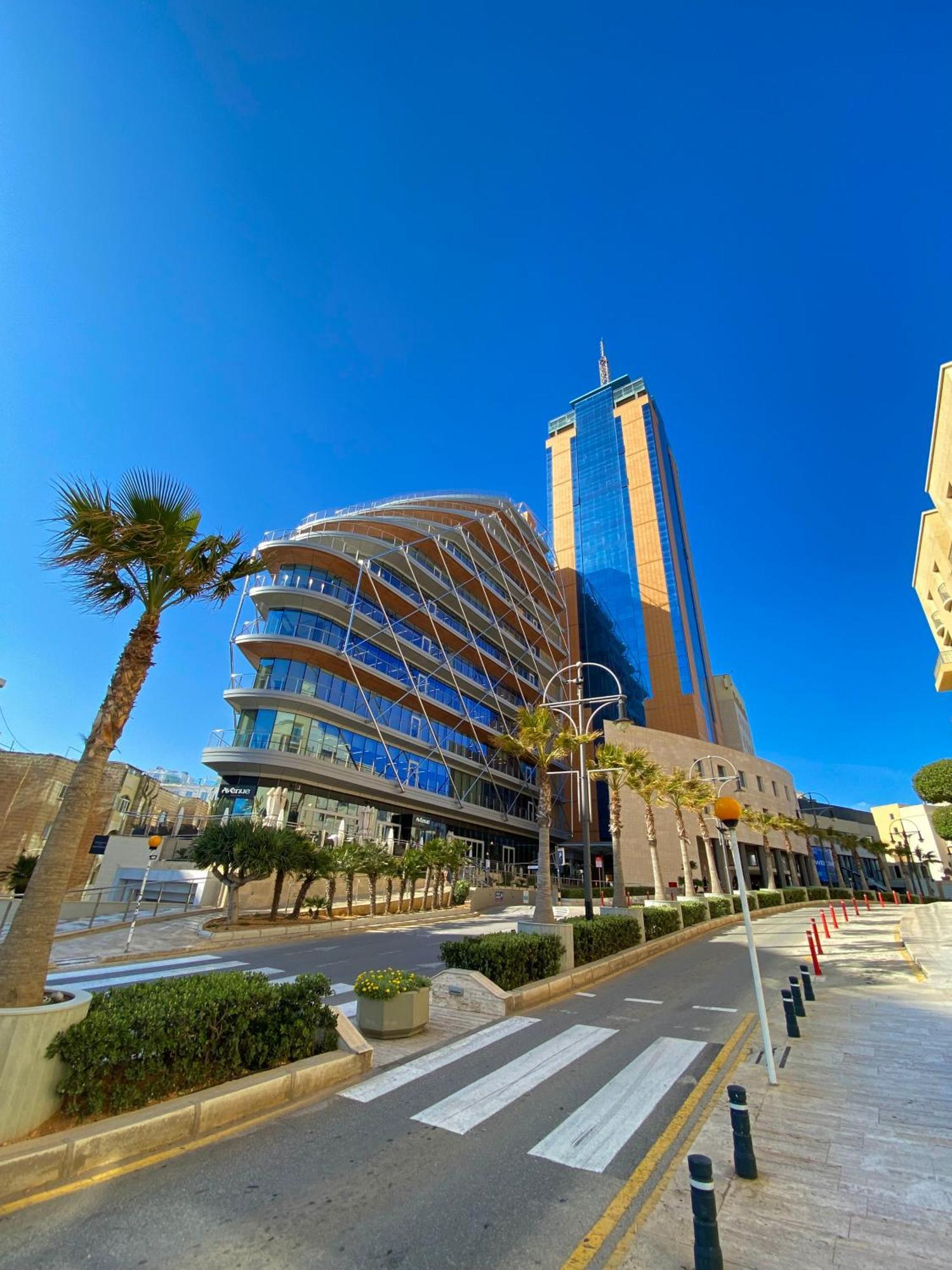 Tigne Sliema Three Bedrooms Apartment エクステリア 写真