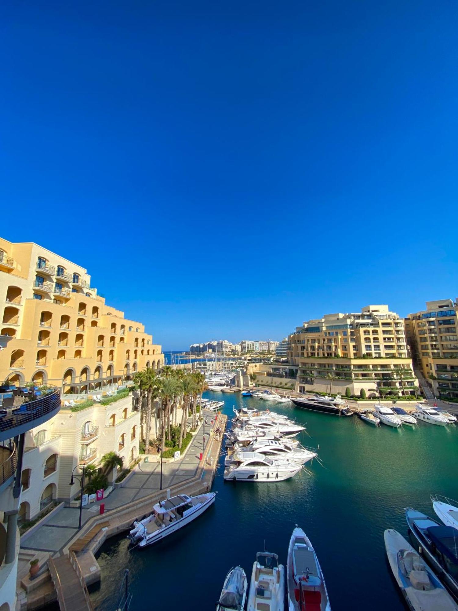 Tigne Sliema Three Bedrooms Apartment エクステリア 写真